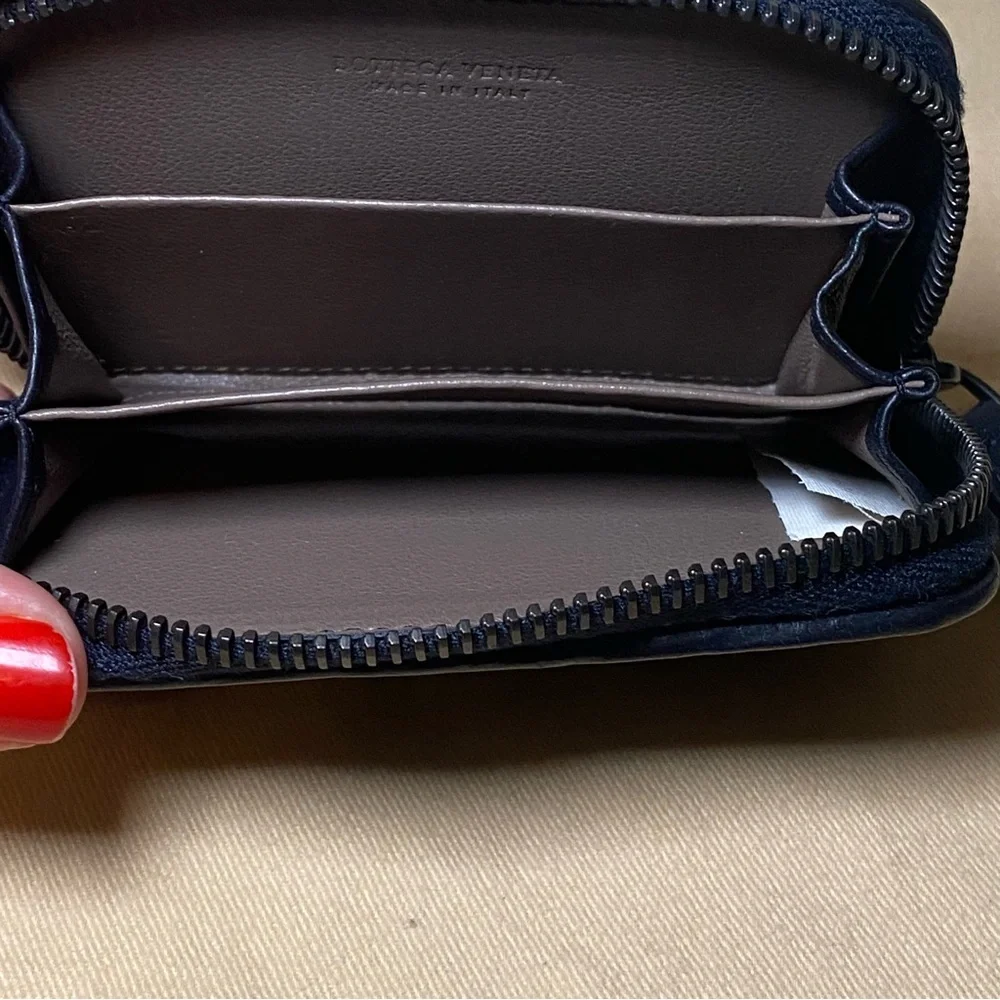 Bottega Veneta Zipped Card Case - Picture 7 of 15